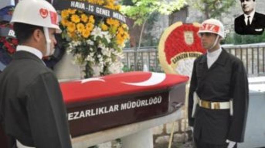 Atlantik&rsquo;i Ge&ccedil;en İlk T&uuml;rk Pilot Zihni Barın, Son U&ccedil;uşuna Urla&rsquo;dan &Ccedil;ıktı