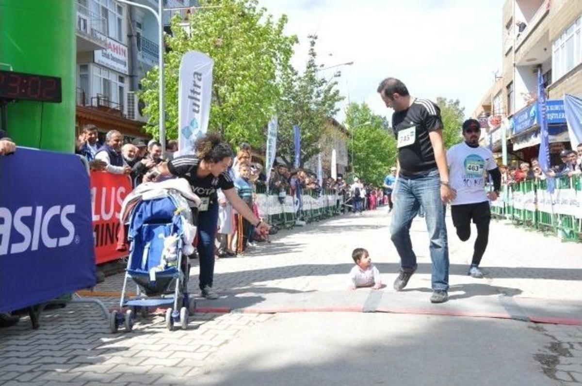 İznik Ultra Maratonu Halk Koşusuyla Sona Erdi