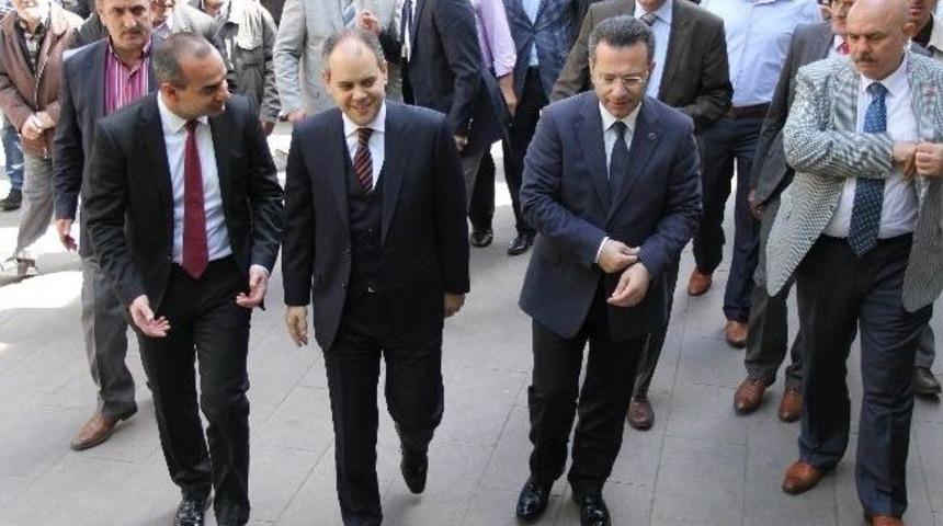 Bakan Kılı&ccedil;, Dedesinin Mevlidine Katıldı