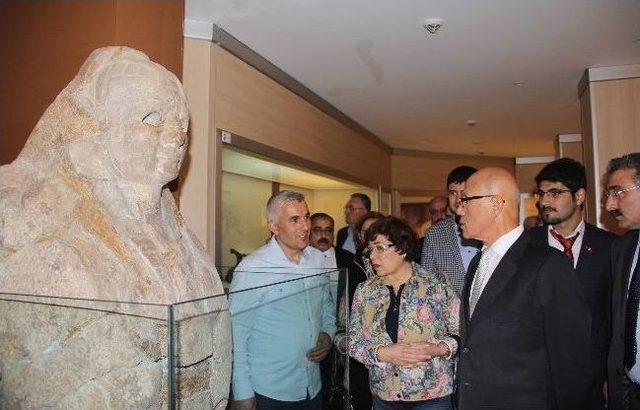 Talat, Hattuşayı Gezdi 2