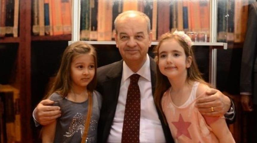 İlker Başbuğ İzmir Kitap Fuarı'nda Konuştu