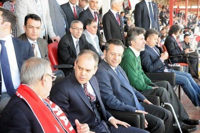 Bakan Kılı&ccedil;: "t&uuml;rkiye&rsquo;de 90 Bini Aşkın Passolig Kartı Başvurusu Var" 1