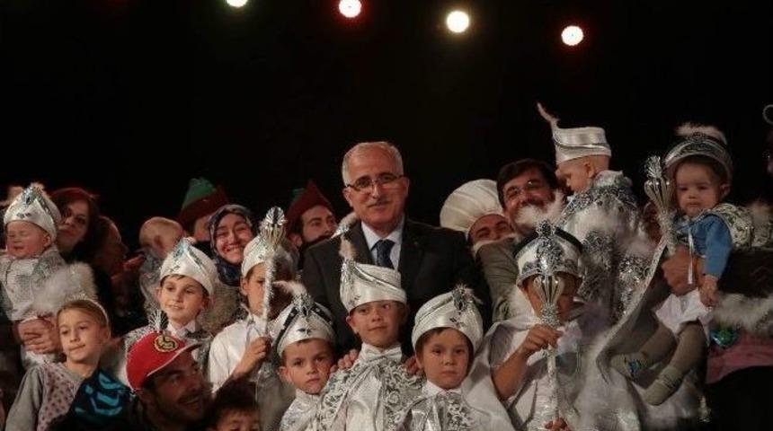 Vali Tuna, Bosnalı &Ccedil;ocukların S&uuml;nnet T&ouml;renine Katıldı