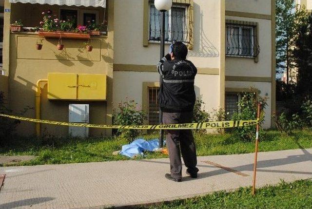 4.kattan D&uuml;şerek Hayatını Kaybetti 2