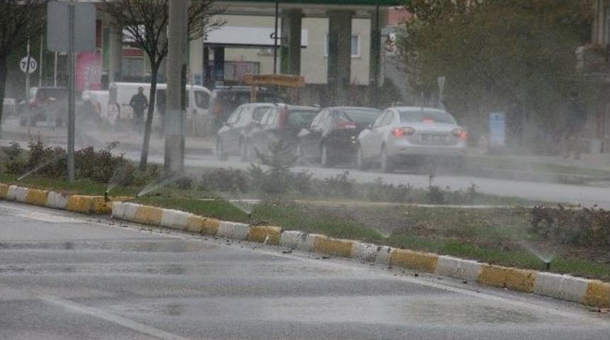 Ref&uuml;jlere Otomatik Sulama &Ccedil;alışmaları S&uuml;r&uuml;yor