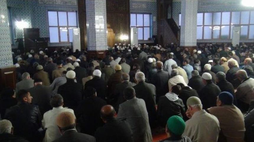 Kutlu Doğum &Ccedil;orbası, Ahmet Yesevi Camiinde İkram Edildi