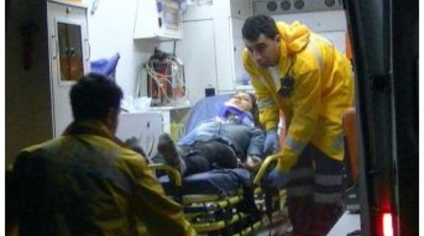 Adıyaman'da Otomobil Şarampole U&ccedil;tu: 4&rsquo;&uuml; Ağır, 7 Yaralı