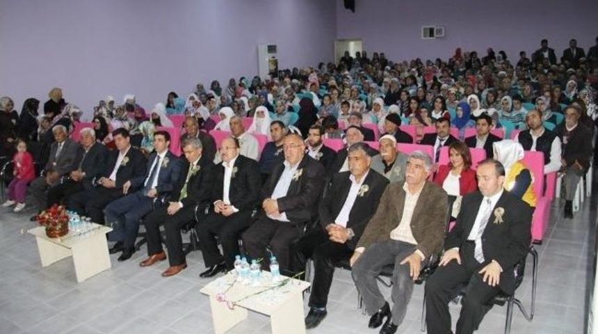 &Ccedil;emişgezek&rsquo;te Kutlu Doğum Coşkusu Salona Sığmadı