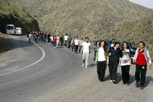 Üniversite Öğrencileri Şemdinli’de