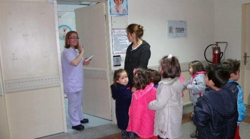 Minik &Ouml;ğrencilerinden Devlet Hastanesine Ziyaret
