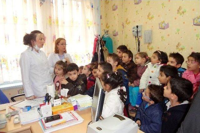 Minik &Ouml;ğrencilerinden Devlet Hastanesine Ziyaret 1