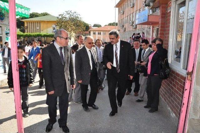 Nazilli'de Fatih İlk Ve Ortaokulu Yararına Pilav Günü