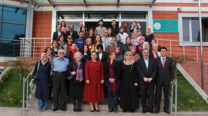 53 Rizeli Sanatkar Evinden Mutlu Ayrıldı