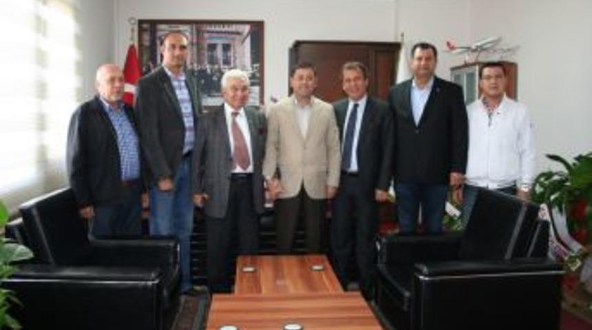 MİTSO Y&ouml;netim kurulu, Belediye Başkanı Tokat&rsquo;ı kutladı