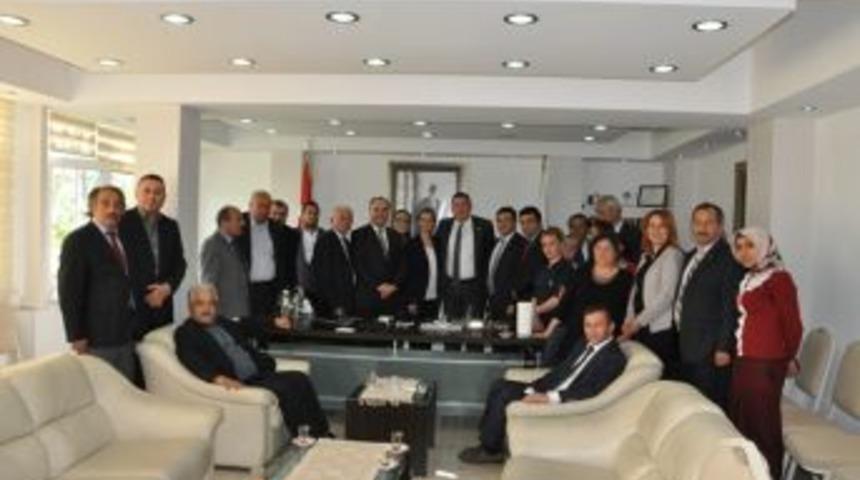 Harın Akın Teki'i ziyaret etti