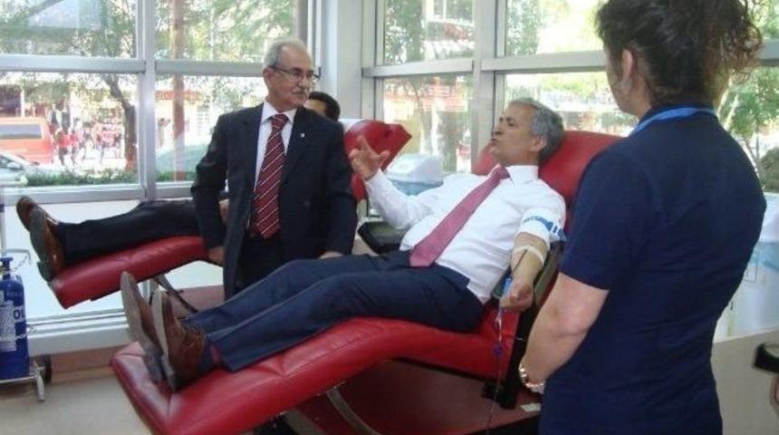 Ak Partili Muzaffer Yurttaş M&uuml;jde Verdi