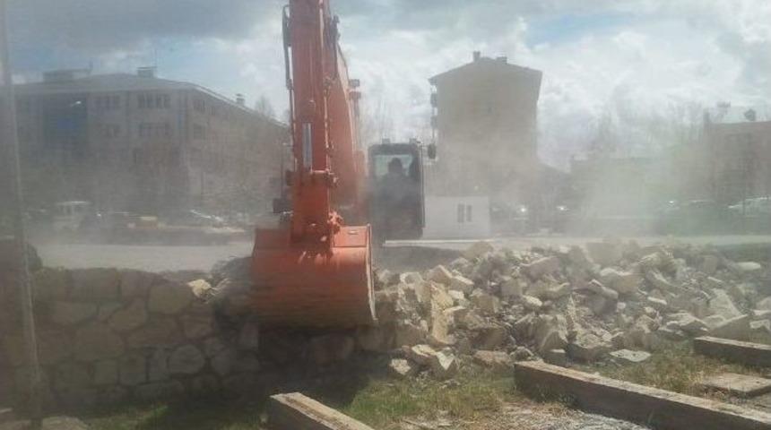 Gen&ccedil; Osman Stadyumuna 3 Bin Kişilik Trib&uuml;n