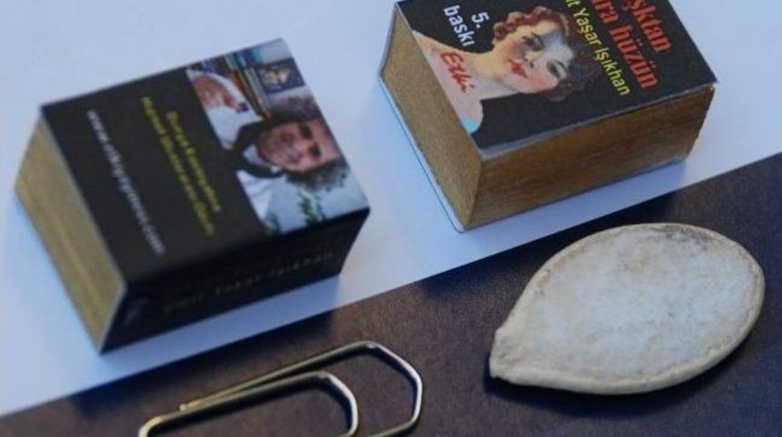 D&uuml;nyanın En K&uuml;&ccedil;&uuml;k Kitabı İzmir T&uuml;yap&rsquo;ta