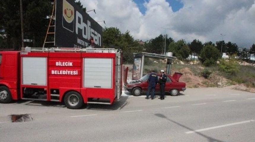 Otomobili K&uuml;l Olmaktan Polis Memuru Kurtardı
