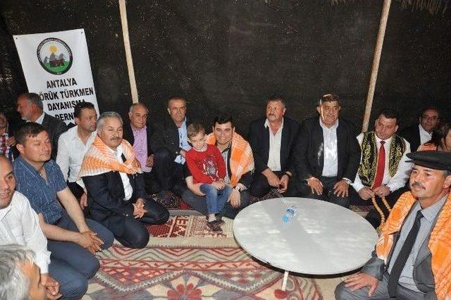 T&uuml;t&uuml;nc&uuml; Y&ouml;r&uuml;k T&uuml;rkmen Şenliği&rsquo;nde 1