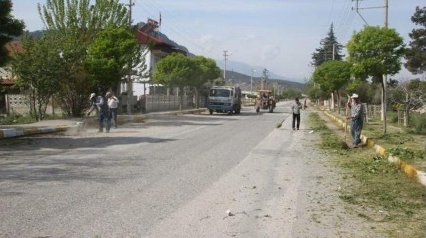 Honaz&rsquo;da Bahar Temizliği Erken Başladı
