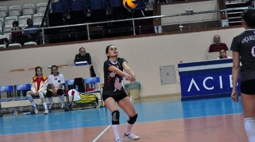 Fo&ccedil;a Belediyespor&rsquo;un Altın Kızları