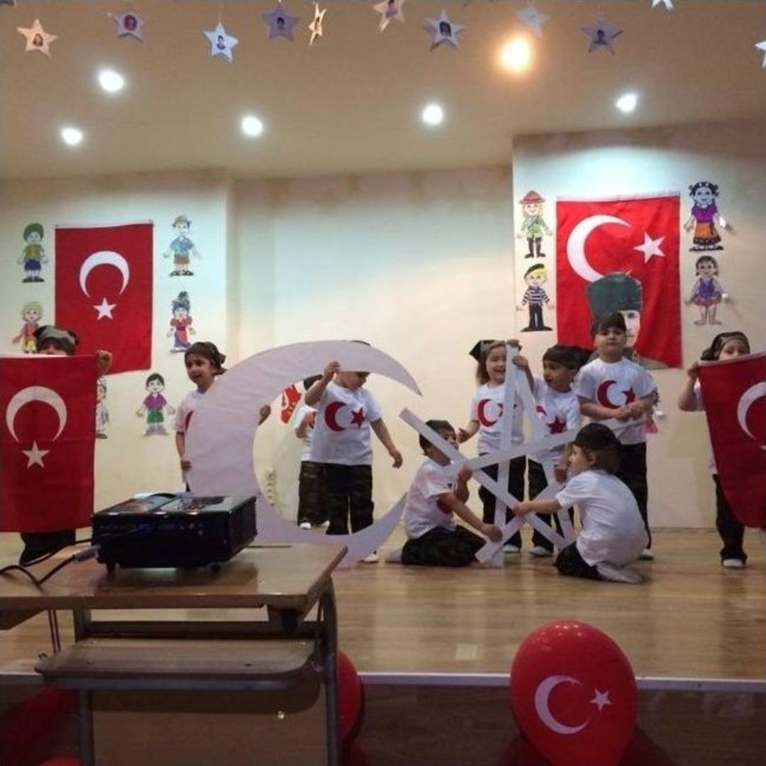 Miniklerin 23 Nisan Coşkusu