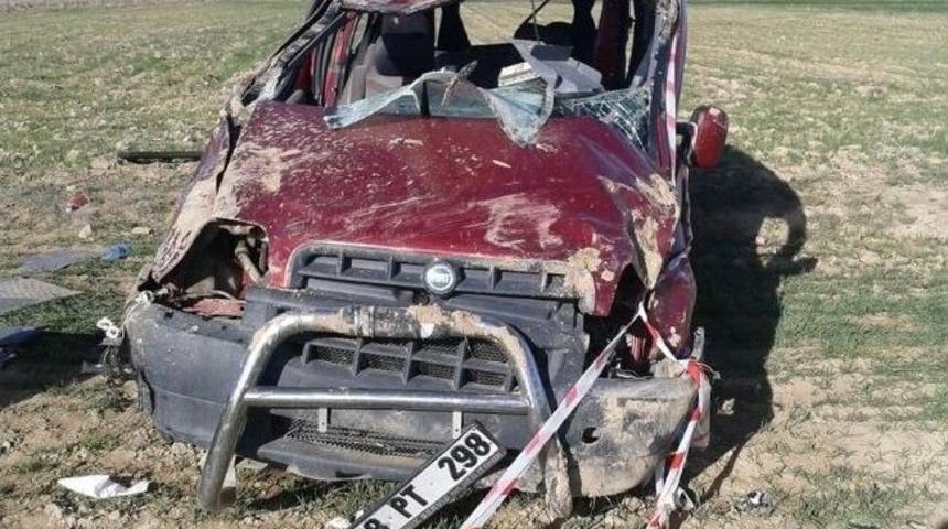 Ehliyetsiz Gencin Kullandığı Otomobil Şarampole Yuvarlandı: 1 Ölü, 5 Yaralı