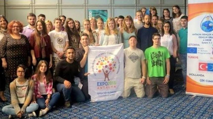 Gen&ccedil;lerden &ldquo;bir Damla" Ab Projesi