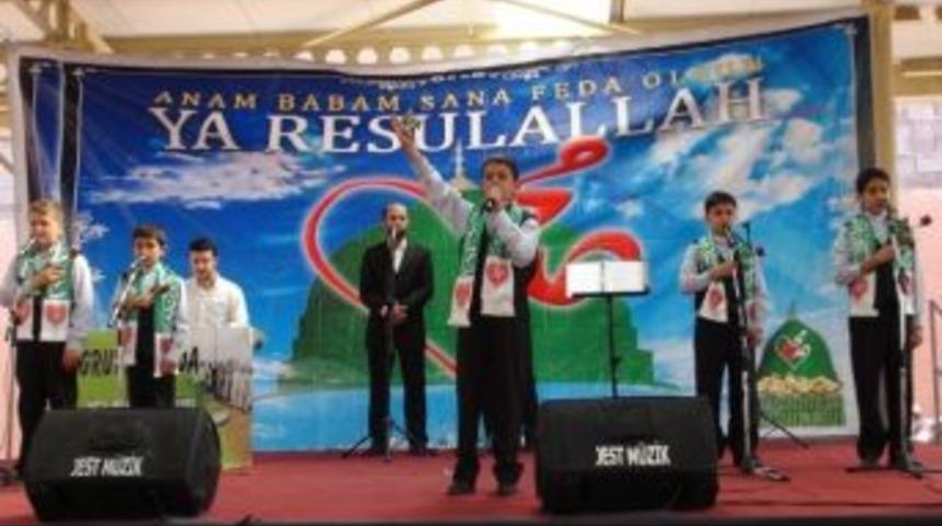 Aliağa'da Kutlu Doğum Coşkusu