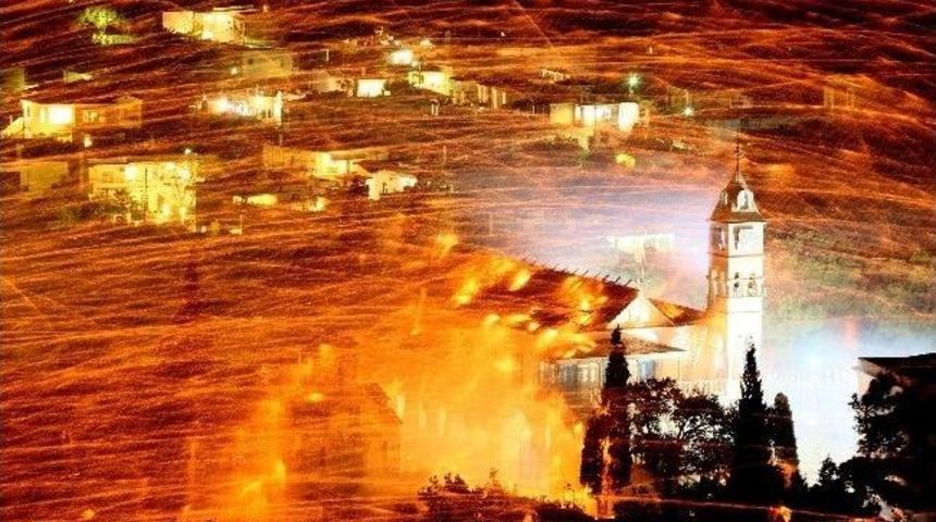 Sakız Adası Roket Savaşları İle Şenlendi