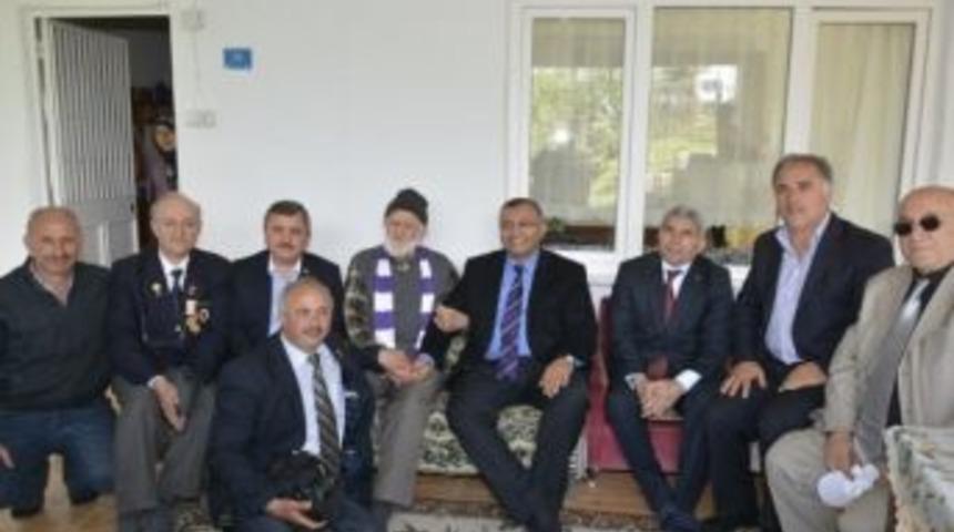 Vali &Ccedil;ift&ccedil;i&rsquo;den Mahmut Amcaya Ziyaret