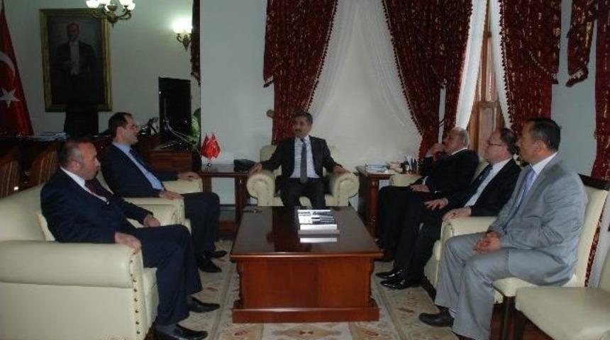 İşadamları Toplantısı Masaya Yatırıldı