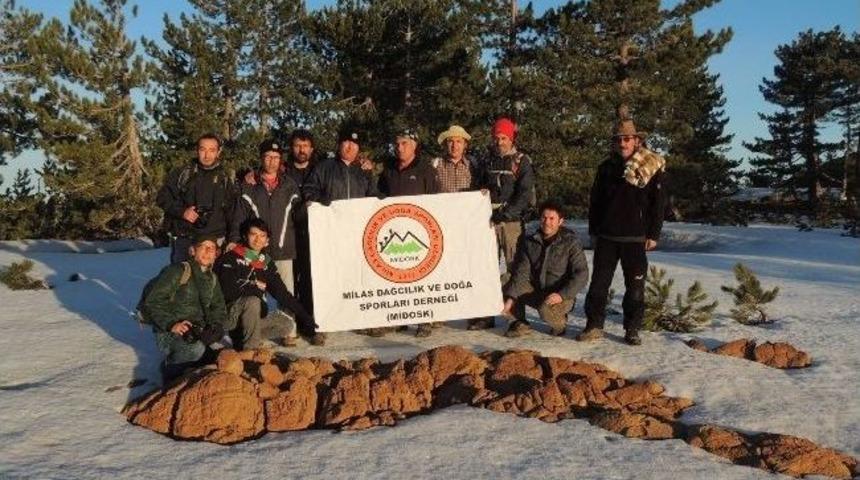 Dağcılar Nisan Ayında Kar Keyfi Yaşadı