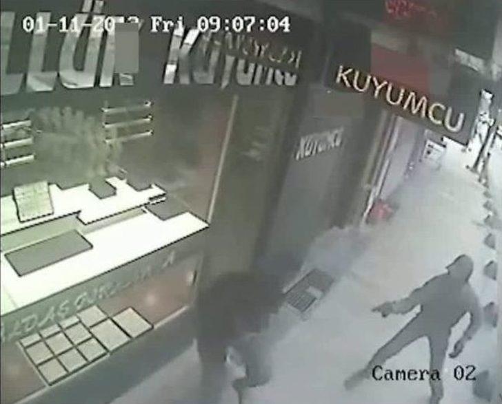 Soyguncular, Akvaryum Patlayınca Kaçtılar G1