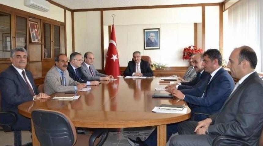 Vali, Akkaya Barajı İle İlgili Açıklamalarda Bulundu