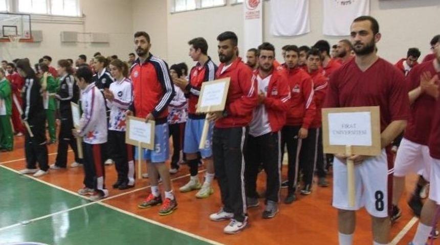 Fırat &Uuml;niversitesi, &Uuml;nilig Basketbol M&uuml;sabakalarına Ev Sahipliği Yaptı