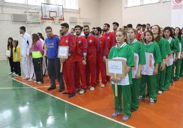 Fırat Üniversitesi, Ünilig Basketbol Müsabakalarına Ev Sahipliği Yaptı