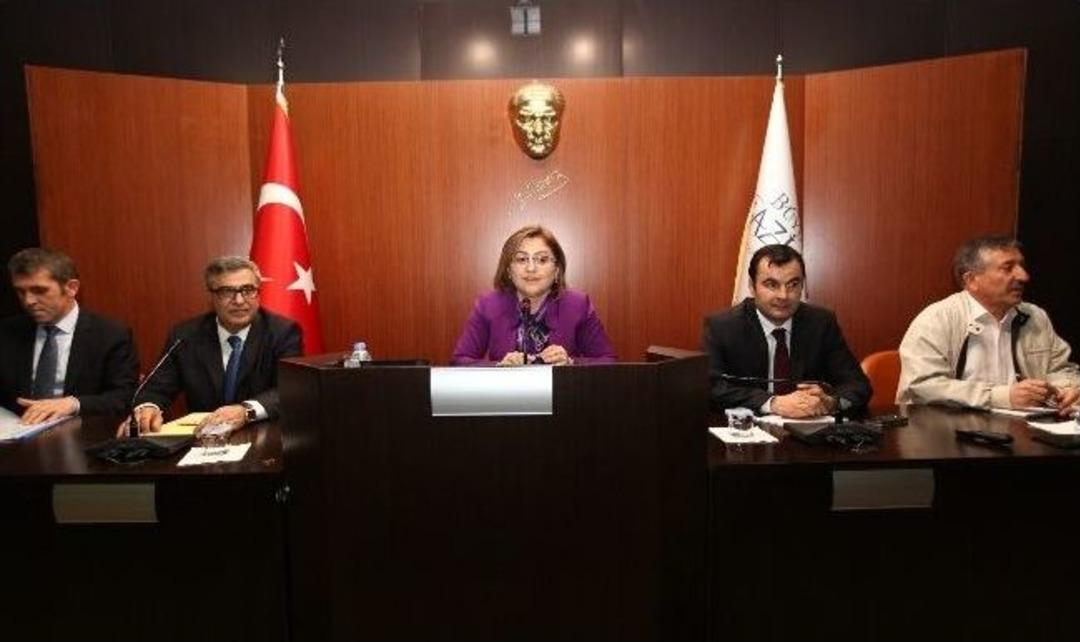 Şahin, Eskisaray Caddesi Esnafını Dinledi