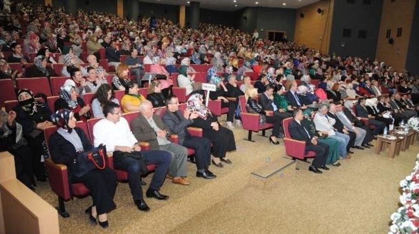 Kutlu Doğum Haftasında İlahi Ziyafeti