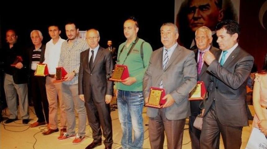 Iğdır&rsquo;da Turizm Haftası Kapsamında Gazetecilere Plaket