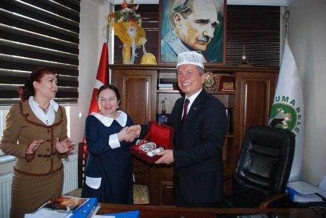 Tataristanlı Öğrencilerden Başkan Kantarcı’ya Ziyaret