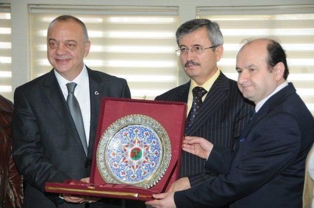 Manisa Baro Başkanı Zeynel Balkız’dan Başkan Ergün’e Ziyaret