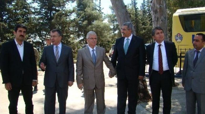 Vali Lekesiz Kırıkhan&rsquo;da İncelemelerde Bulundu