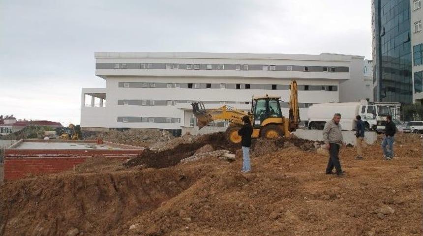Kt&uuml; Farabi Hastanesi Ambulans Helikopter Pistinin Yapımına Başlandı