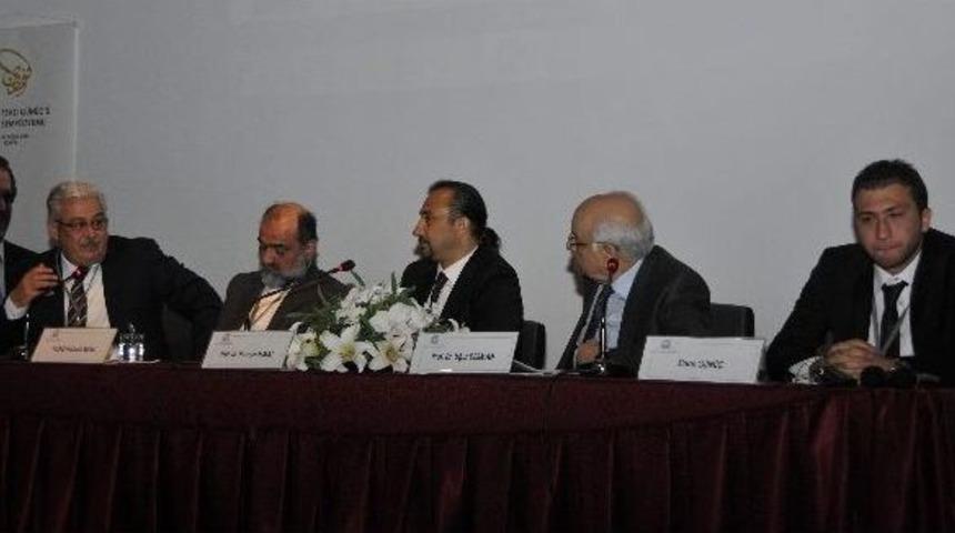 Prof. Dr. G&uuml;n&uuml;&ccedil;, &Ouml;l&uuml;m&uuml;n&uuml;n 1. Yıld&ouml;n&uuml;m&uuml;nde Anıldı