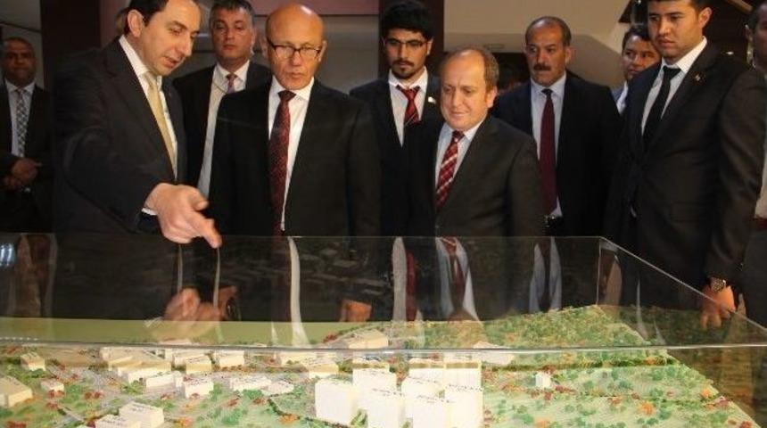 Mehmet Ali Talat, Hitit &Uuml;niversitesi'ni Ziyaret Etti