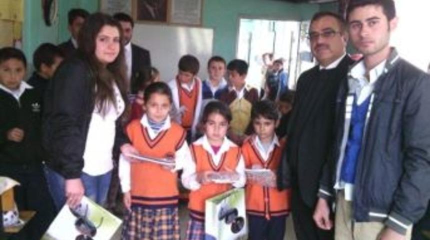 G&ouml;lbaşı Myo Ve İksad&rsquo;dan &Ouml;ğrencilere Yardım Paketi