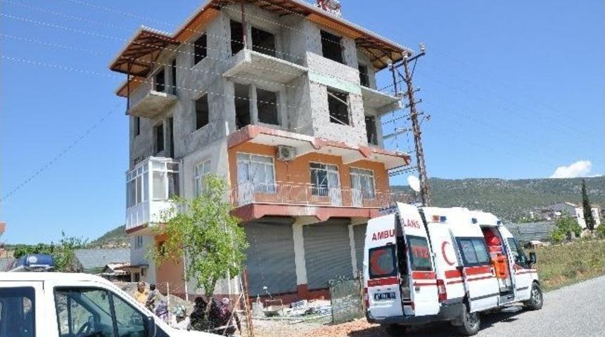 Metal Metre Sıva Ustasının &Ouml;l&uuml;m&uuml;ne Neden Oldu