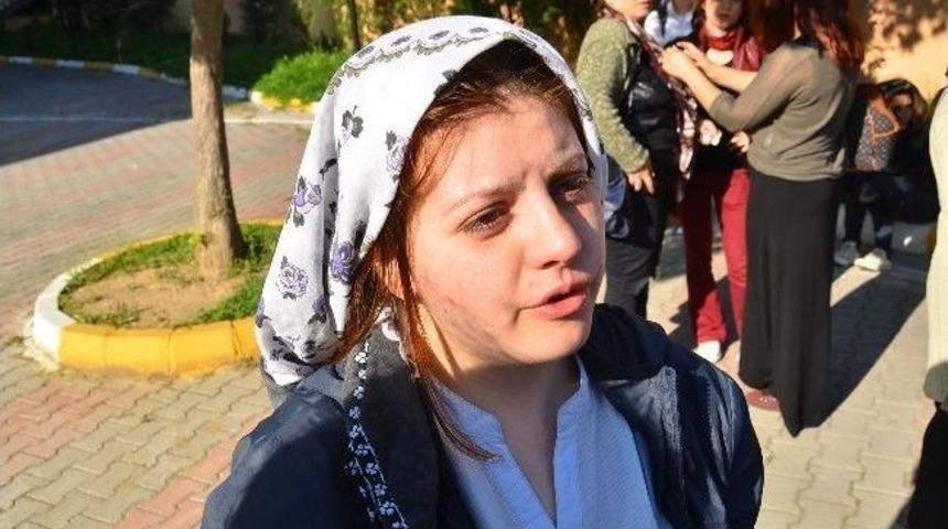 Kocaeli'de Boğazı Kesilerek &Ouml;ld&uuml;r&uuml;len Kadın Toprağa Verildi